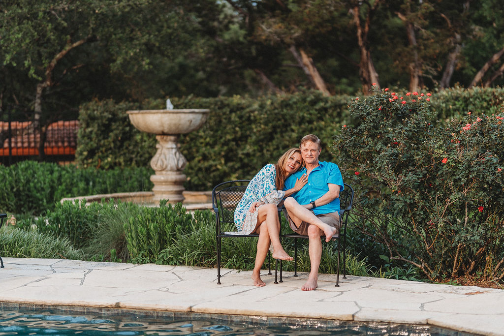 Couple enjoying their romantic getaway to Wimberley at the Messina Inn